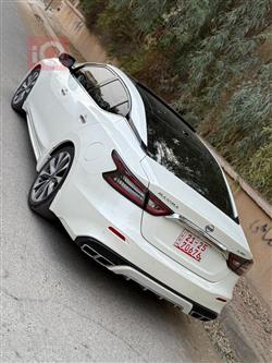 نيسان ماكسيما